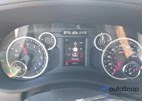 2025 Ram 2500 Tradesman 4X4 6'4 Box z USA, uszkodzony, nr VIN 3C6UR5CJ7SG556353